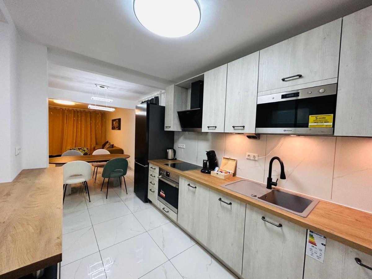 Messe Hv-1 Apartament *