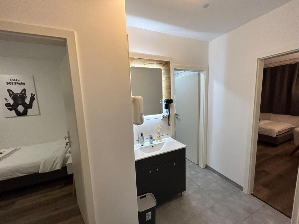 Apartament Messe Hv-1 *
